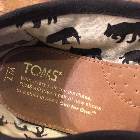 TOMS Women's Navy Blue Flats Loafers size 7 wide - Picture 6 of 6